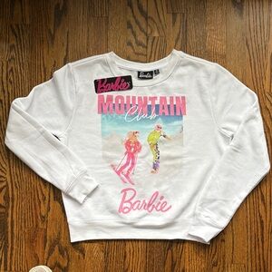 Barbie Mountain Club Ski Crew Sweatshirt Women’s Medium